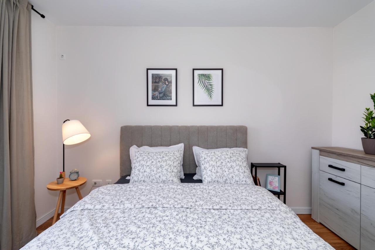 Les Appartements Prives Bar Bagian luar foto